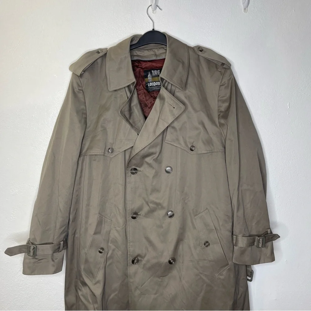 London Fog Towne Men's Belted Lined Trench Coat Size 44 Brown - Picture 2 of 11
